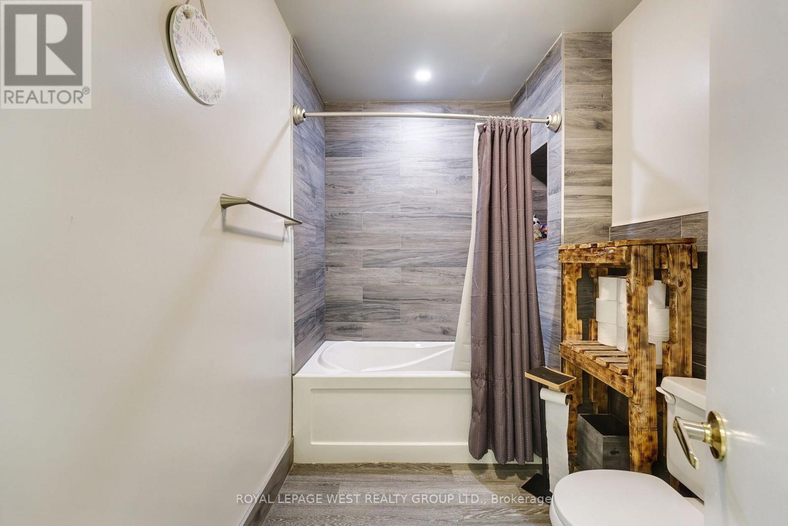 55 Brydon Drive, Toronto, Ontario  M9W 4N3 - Photo 8 - W12716386