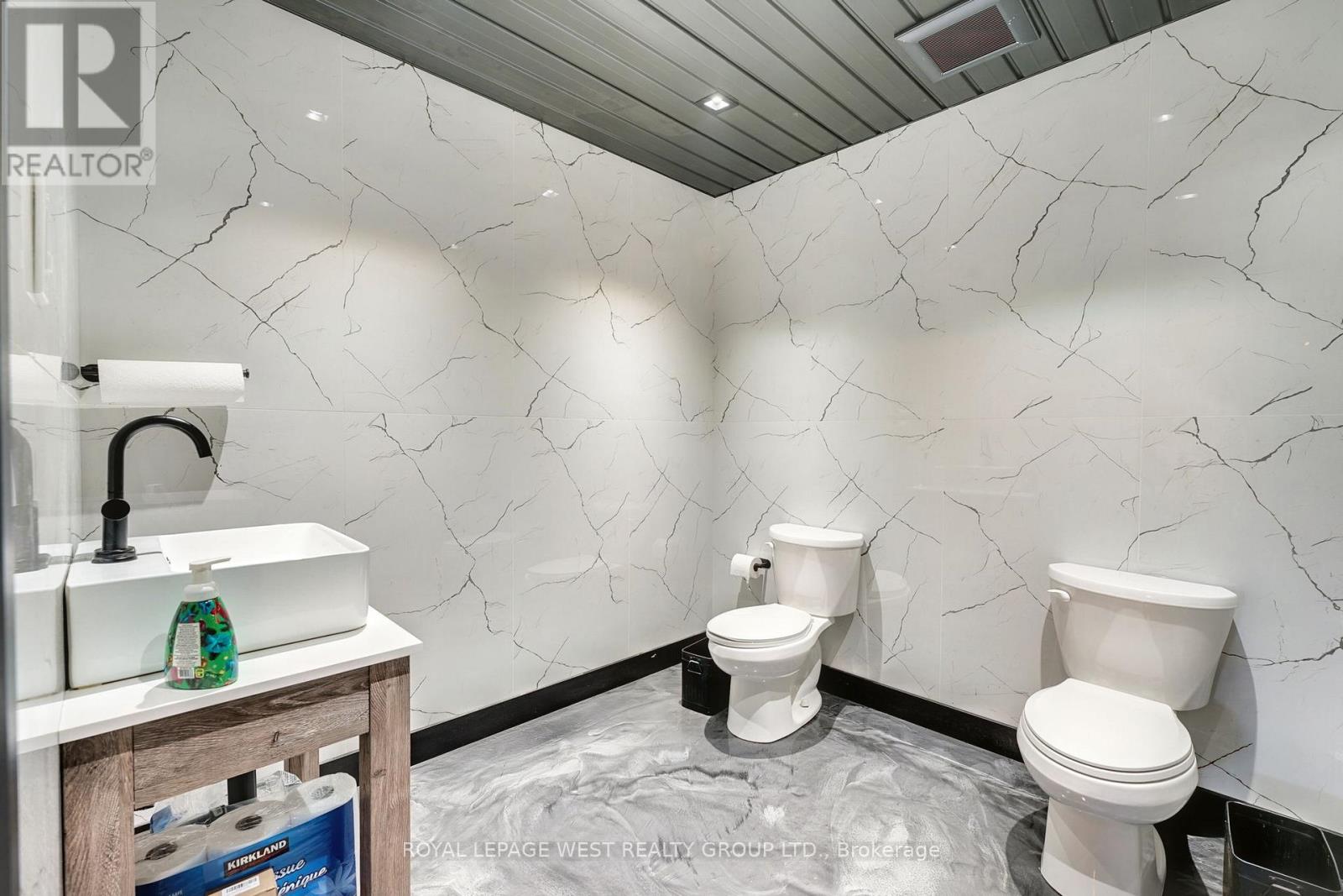 55 Brydon Drive, Toronto, Ontario  M9W 4N3 - Photo 9 - W12716386