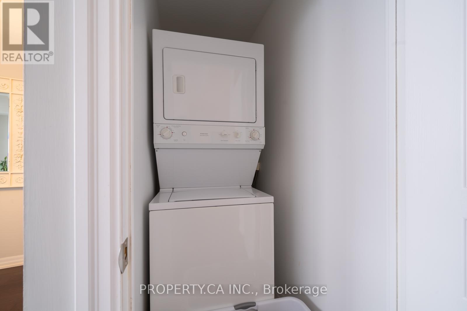 Ph3504 - 223 Webb Drive, Mississauga, Ontario  L5B 0E8 - Photo 14 - W12716396