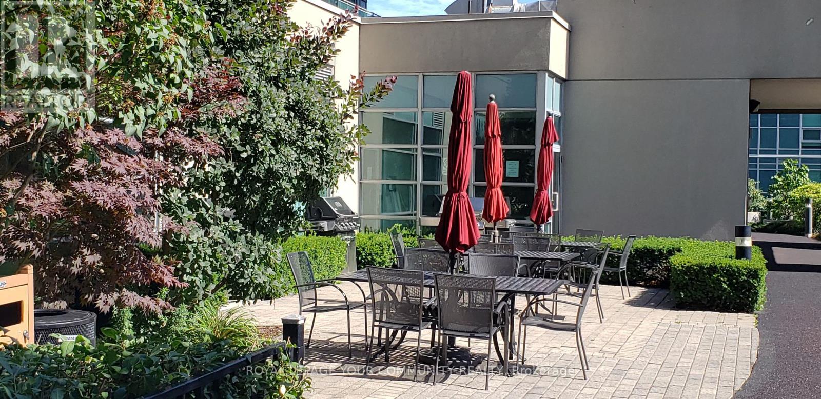 2008 - 185 Legion Road N, Toronto, Ontario  M8Y 0A1 - Photo 10 - W12716398