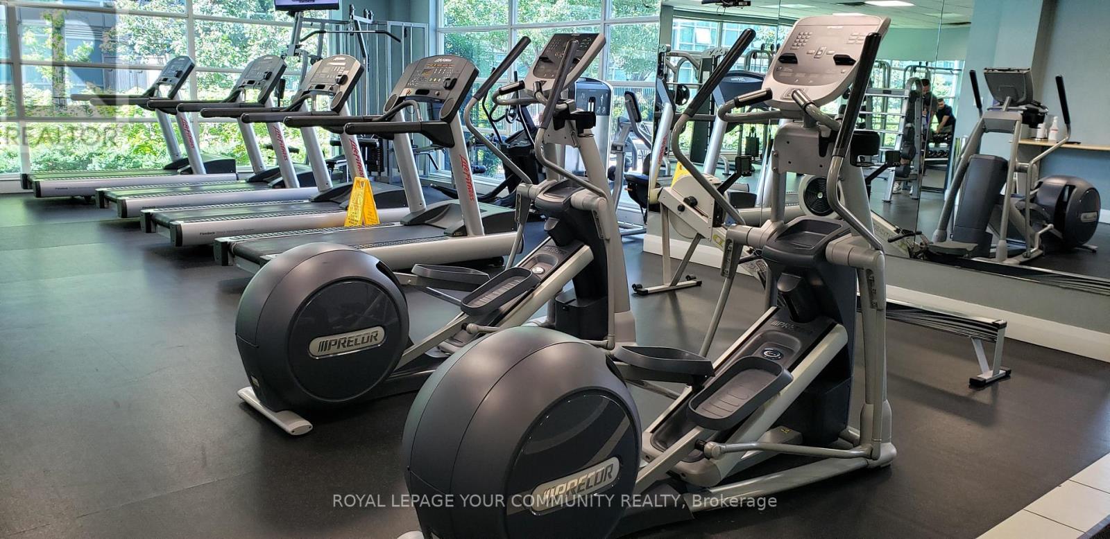 2008 - 185 Legion Road N, Toronto, Ontario  M8Y 0A1 - Photo 14 - W12716398