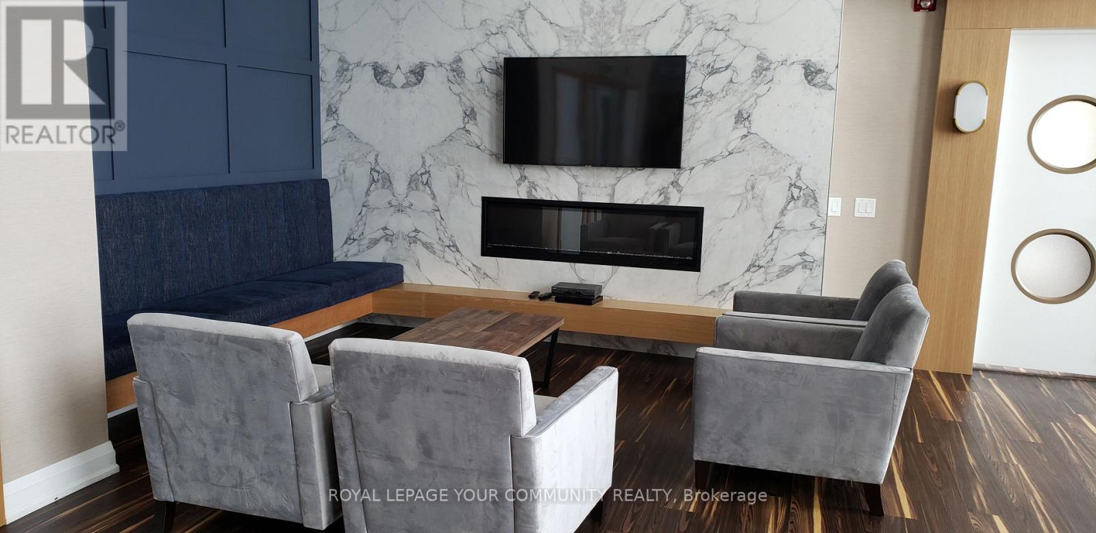 2008 - 185 Legion Road N, Toronto, Ontario  M8Y 0A1 - Photo 17 - W12716398