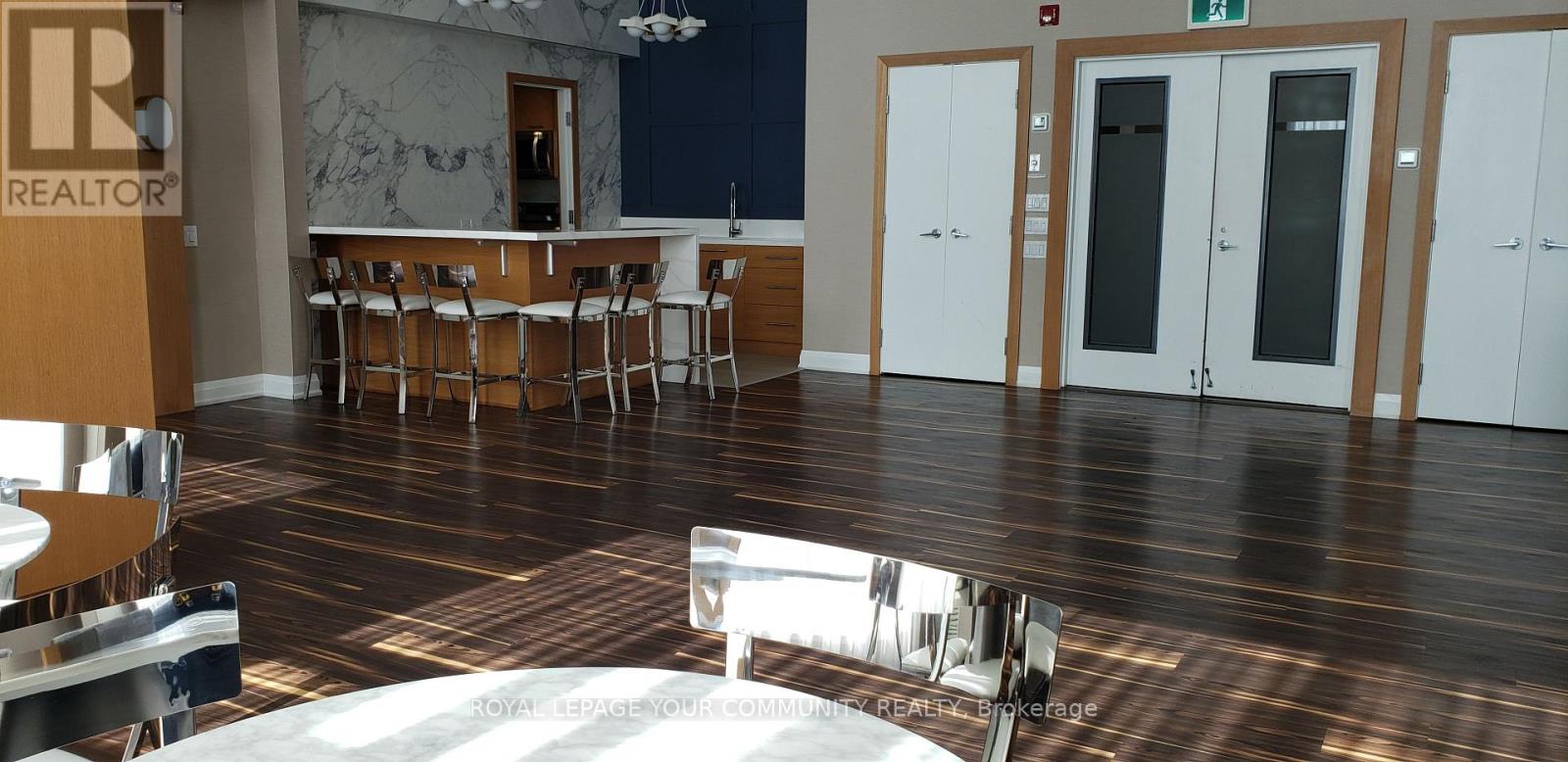 2008 - 185 Legion Road N, Toronto, Ontario  M8Y 0A1 - Photo 19 - W12716398