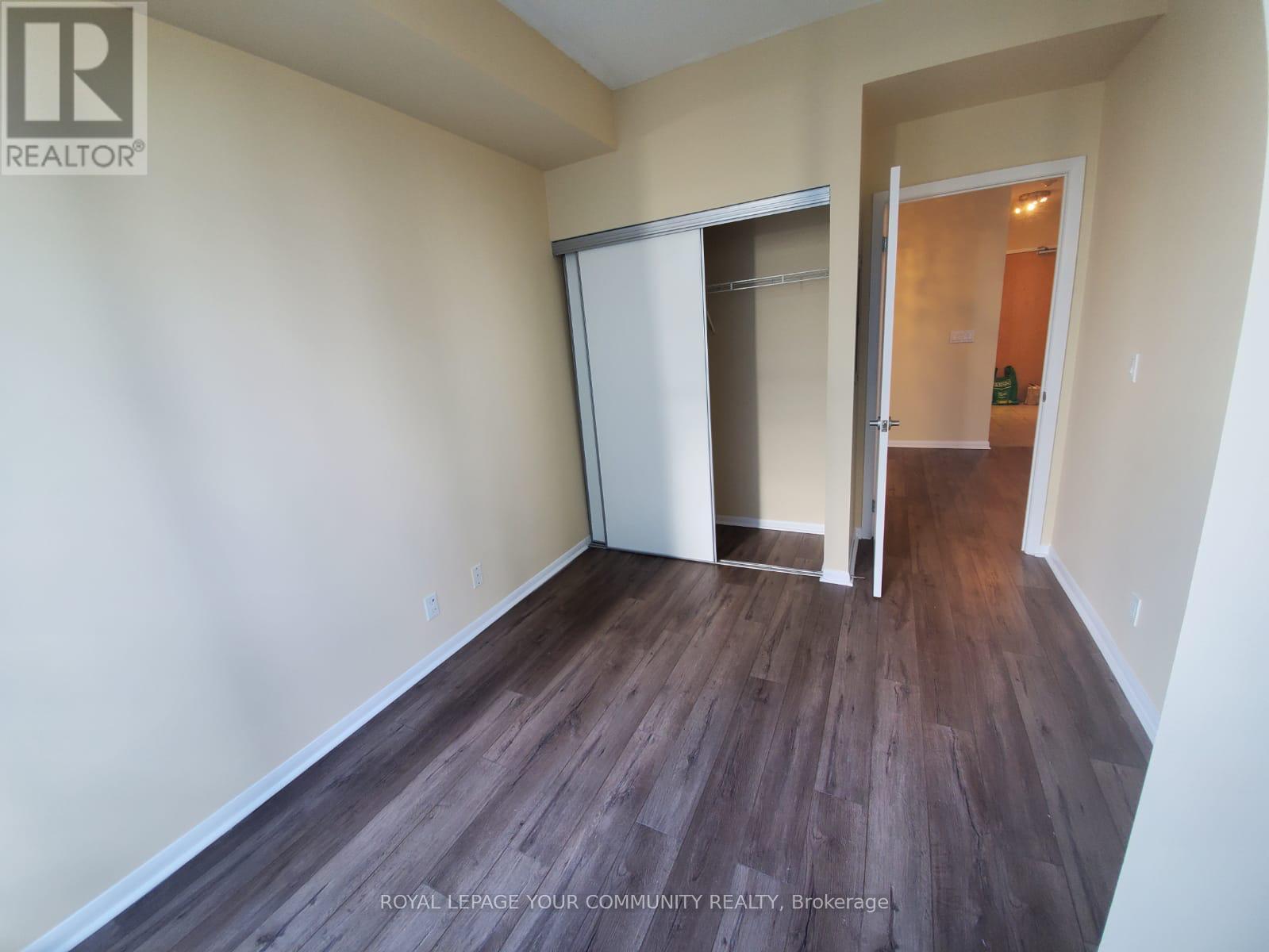 2008 - 185 Legion Road N, Toronto, Ontario  M8Y 0A1 - Photo 6 - W12716398