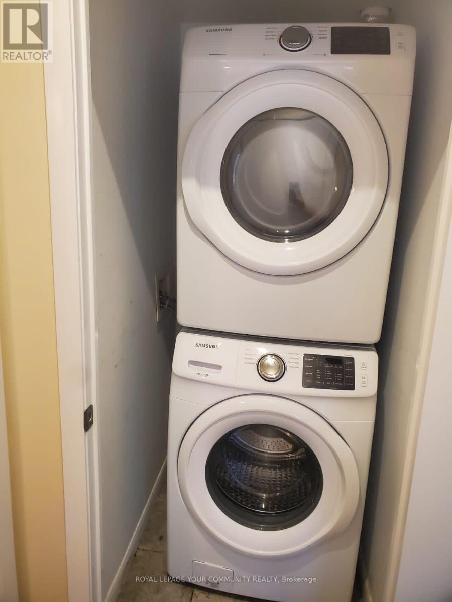 2008 - 185 Legion Road N, Toronto, Ontario  M8Y 0A1 - Photo 8 - W12716398