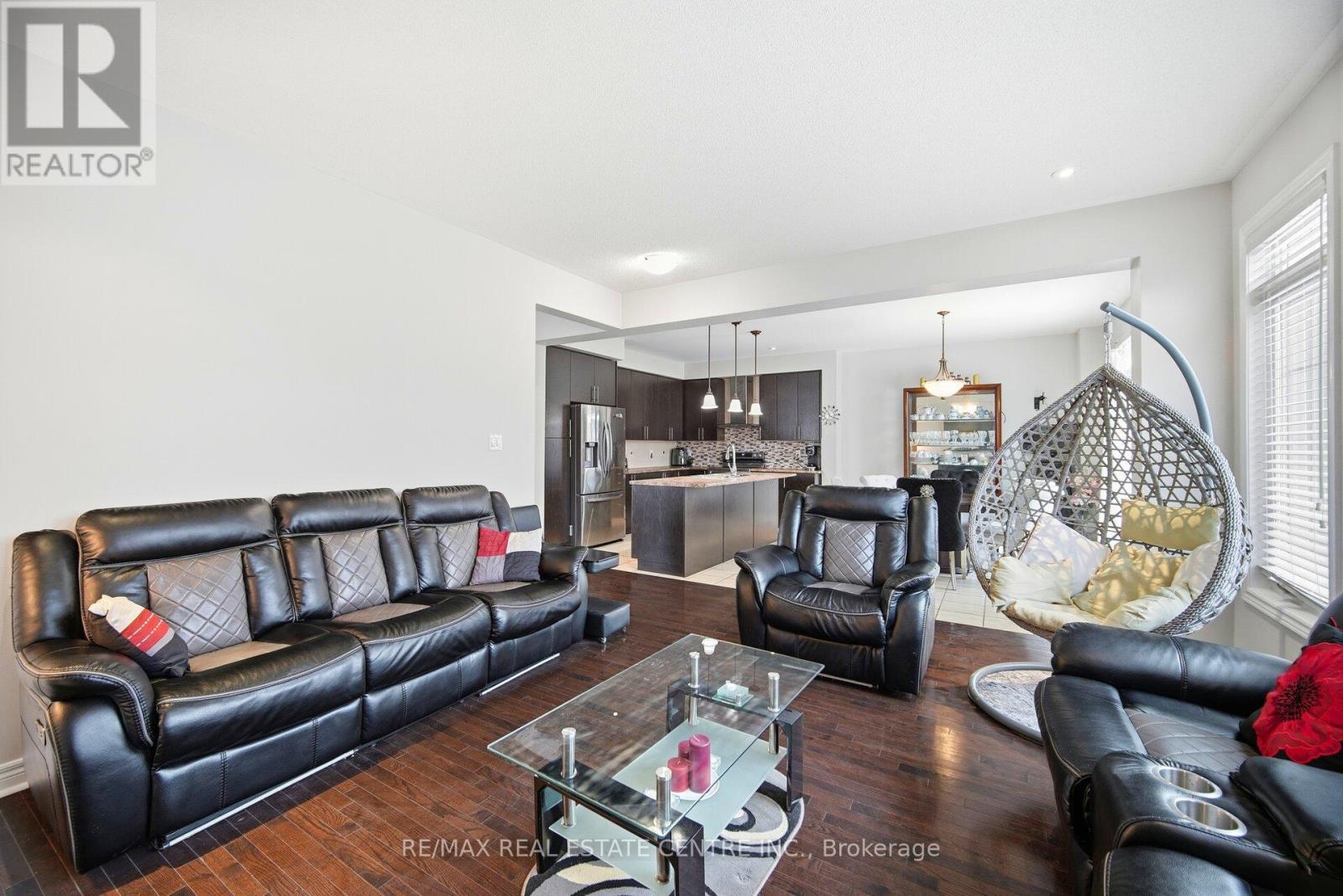 38 Lightcatcher Circle, Brampton, Ontario  L6P 3P5 - Photo 14 - W12716404