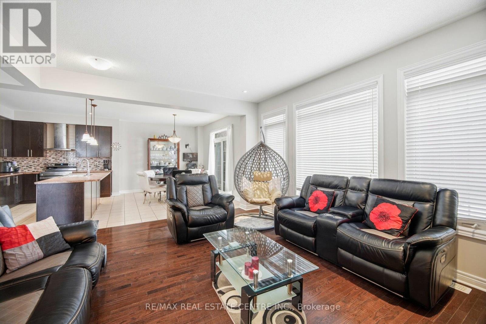 38 Lightcatcher Circle, Brampton, Ontario  L6P 3P5 - Photo 16 - W12716404