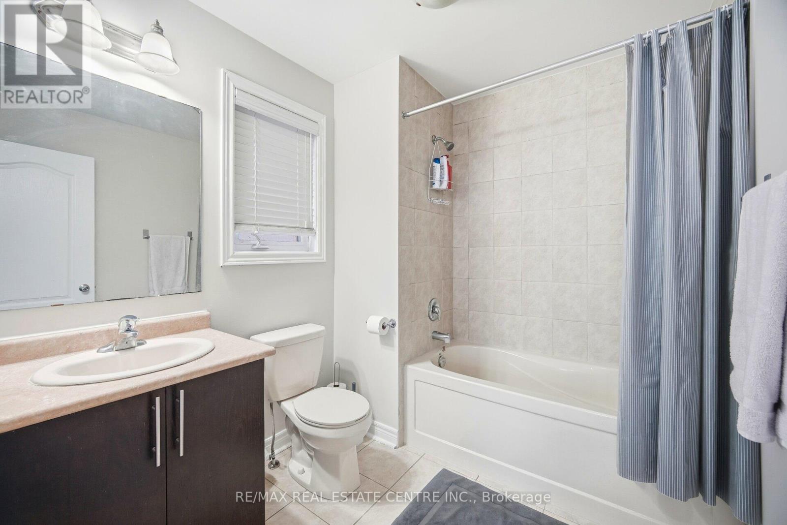 38 Lightcatcher Circle, Brampton, Ontario  L6P 3P5 - Photo 32 - W12716404