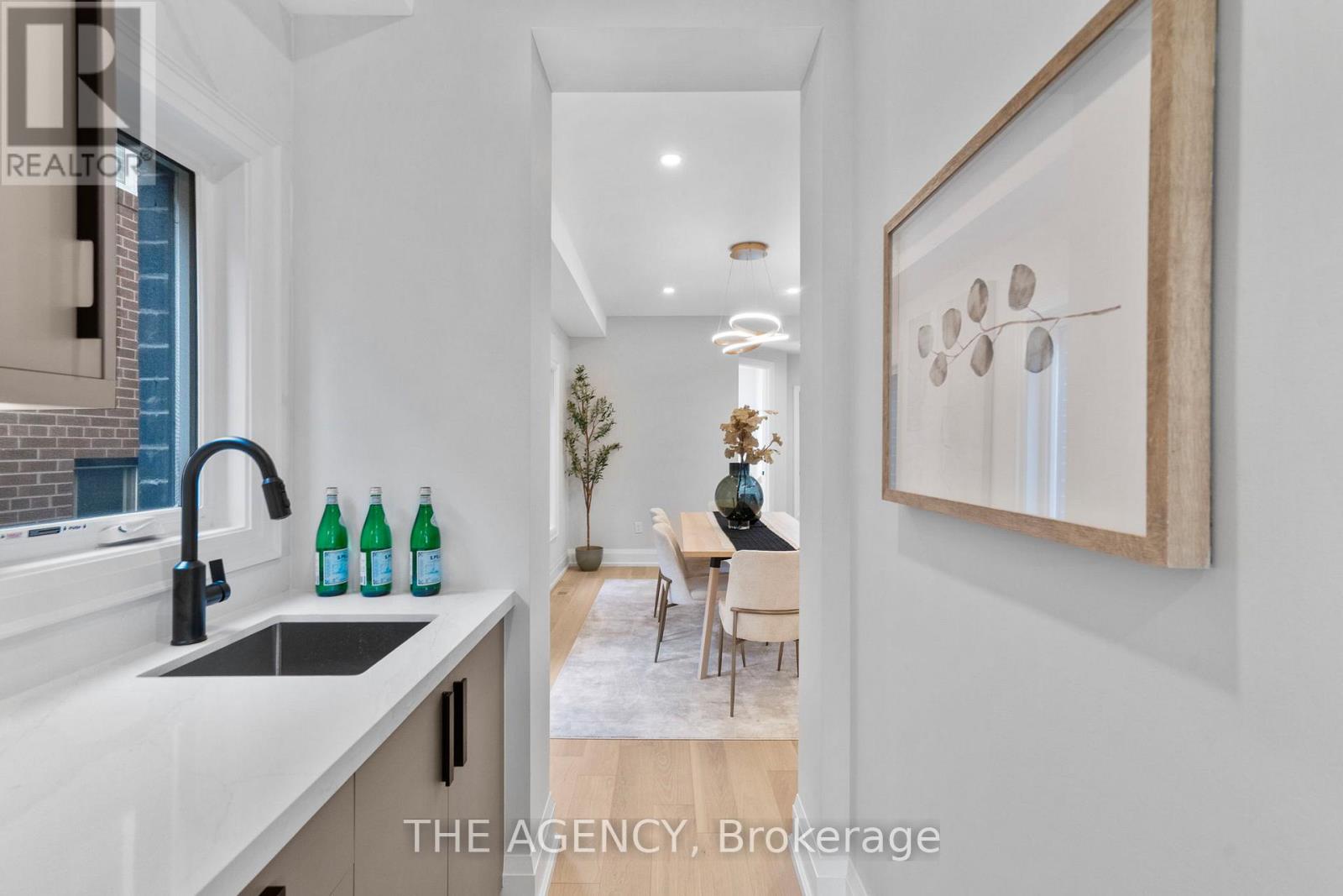 41 St Andrews Boulevard, Toronto, Ontario  M9R 1W2 - Photo 20 - W12716406