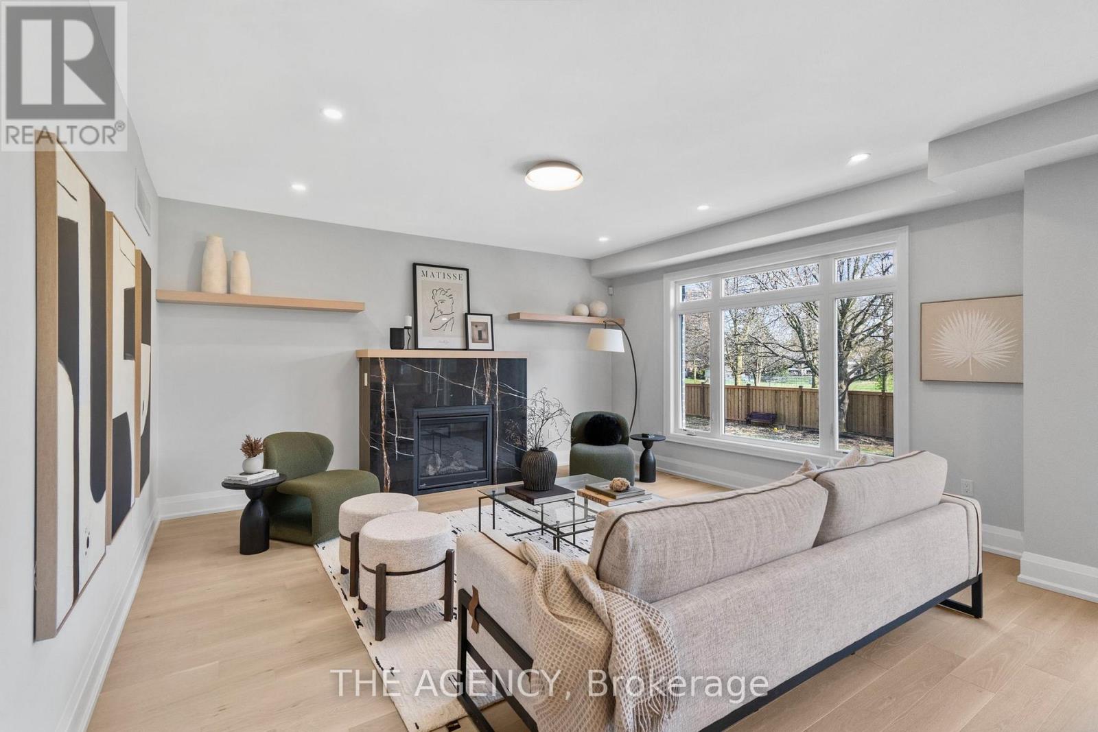 41 St Andrews Boulevard, Toronto, Ontario  M9R 1W2 - Photo 3 - W12716406