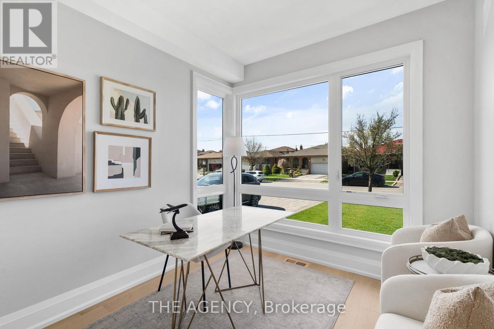 41 St Andrews Boulevard, Toronto, Ontario  M9R 1W2 - Photo 6 - W12716406