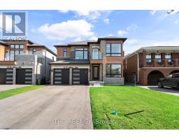 41 ST ANDREWS BOULEVARD, Toronto, Ontario