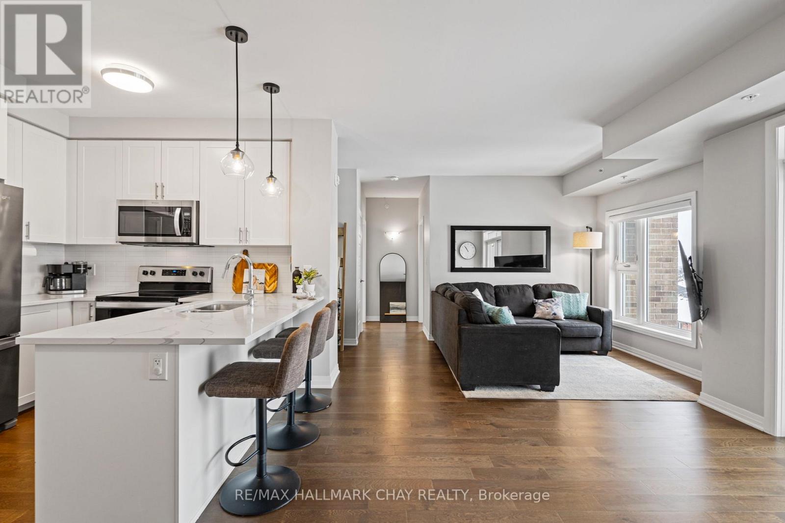 622 - 610 Farmstead Drive, Milton, Ontario  L9T 8X5 - Photo 10 - W12716418