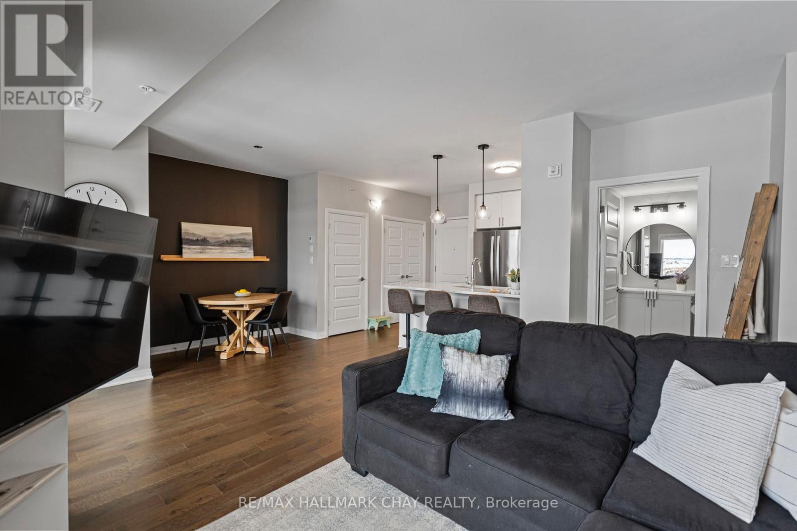 622 - 610 Farmstead Drive, Milton, Ontario  L9T 8X5 - Photo 11 - W12716418