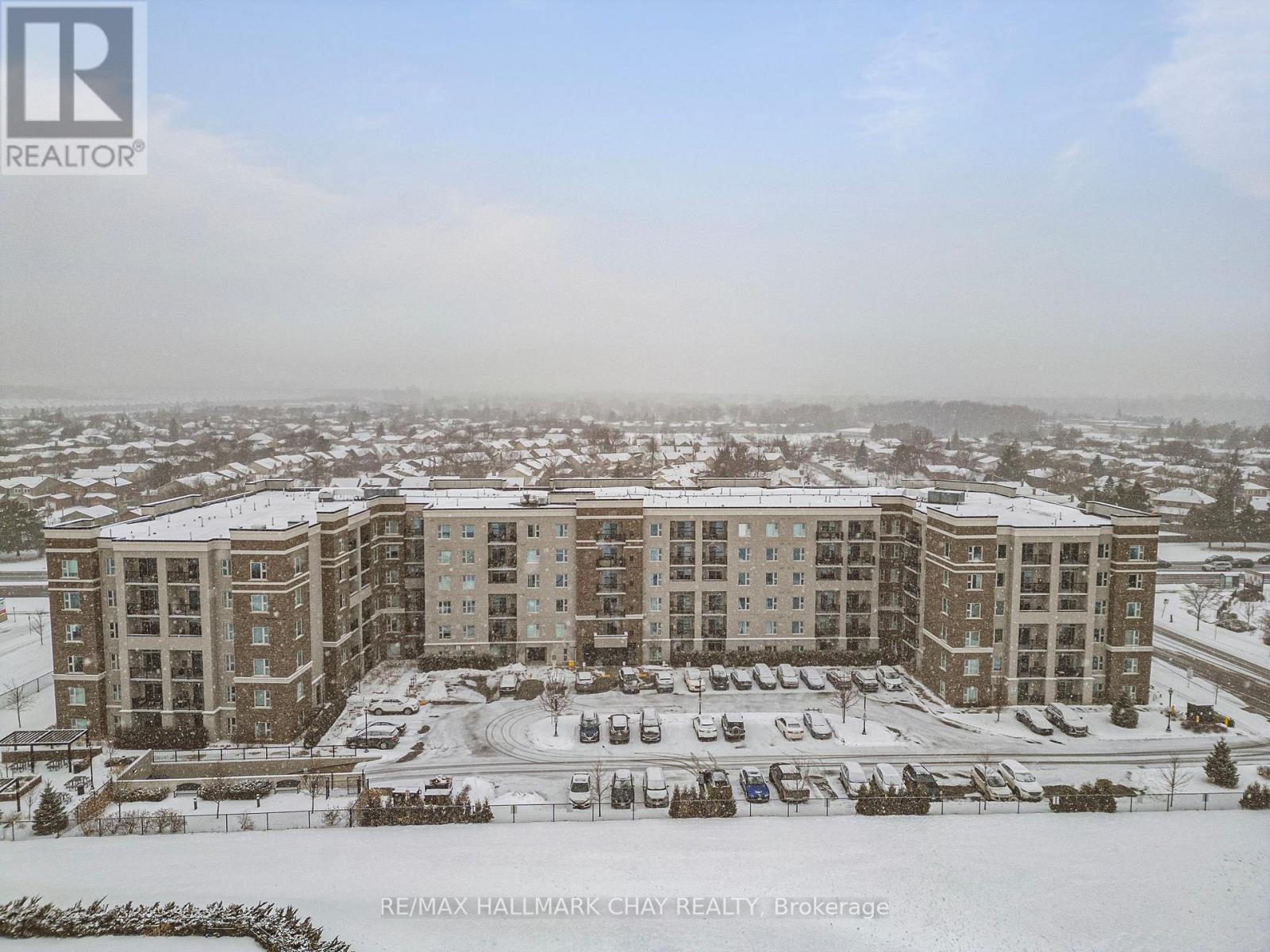 622 - 610 Farmstead Drive, Milton, Ontario  L9T 8X5 - Photo 2 - W12716418