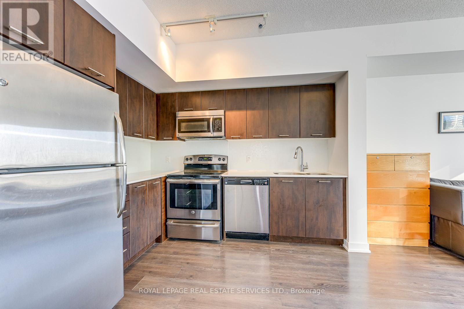 1908 - 2200 Lakeshore Boulevard W, Toronto, Ontario  M8V 1A4 - Photo 11 - W12716546