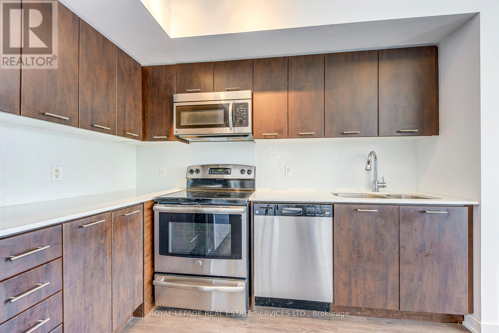 1908 - 2200 Lakeshore Boulevard W, Toronto, Ontario  M8V 1A4 - Photo 12 - W12716546