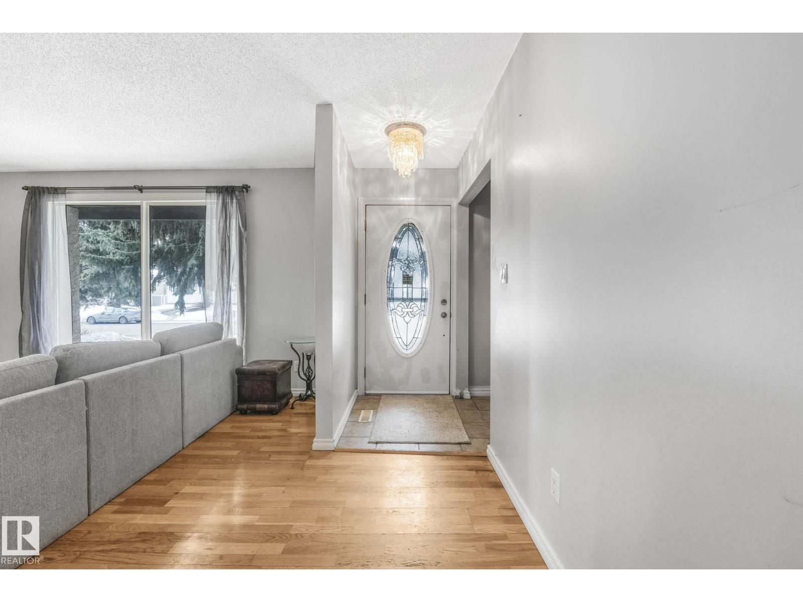 5107 44 St, Beaumont, Alberta  T4X 1J1 - Photo 5 - E4470623