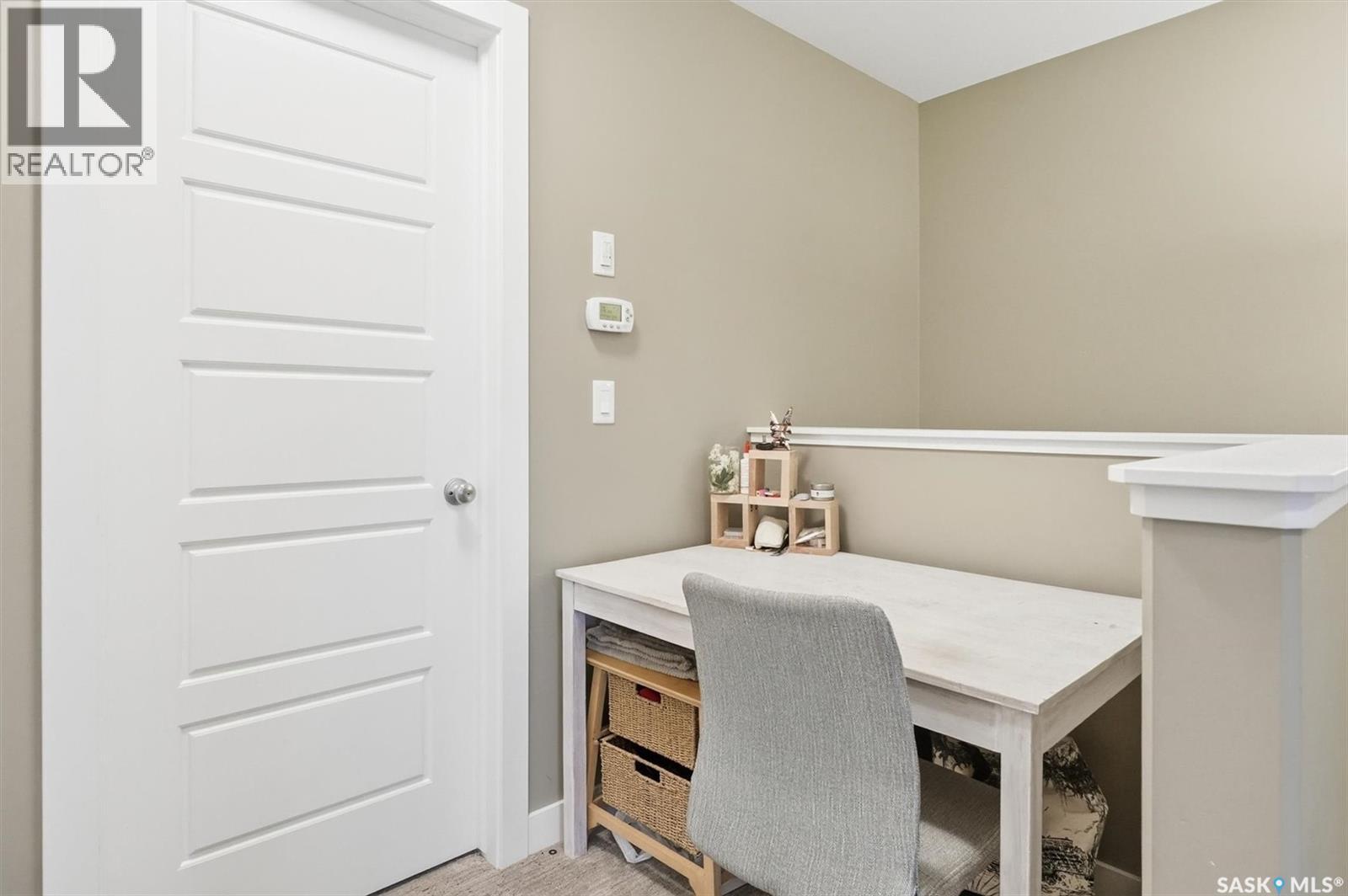 1025 Kolynchuk Crescent, Saskatoon, Saskatchewan  S7T 0X4 - Photo 17 - SK027059