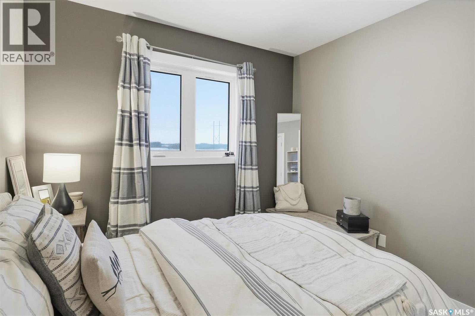 1025 Kolynchuk Crescent, Saskatoon, Saskatchewan  S7T 0X4 - Photo 19 - SK027059