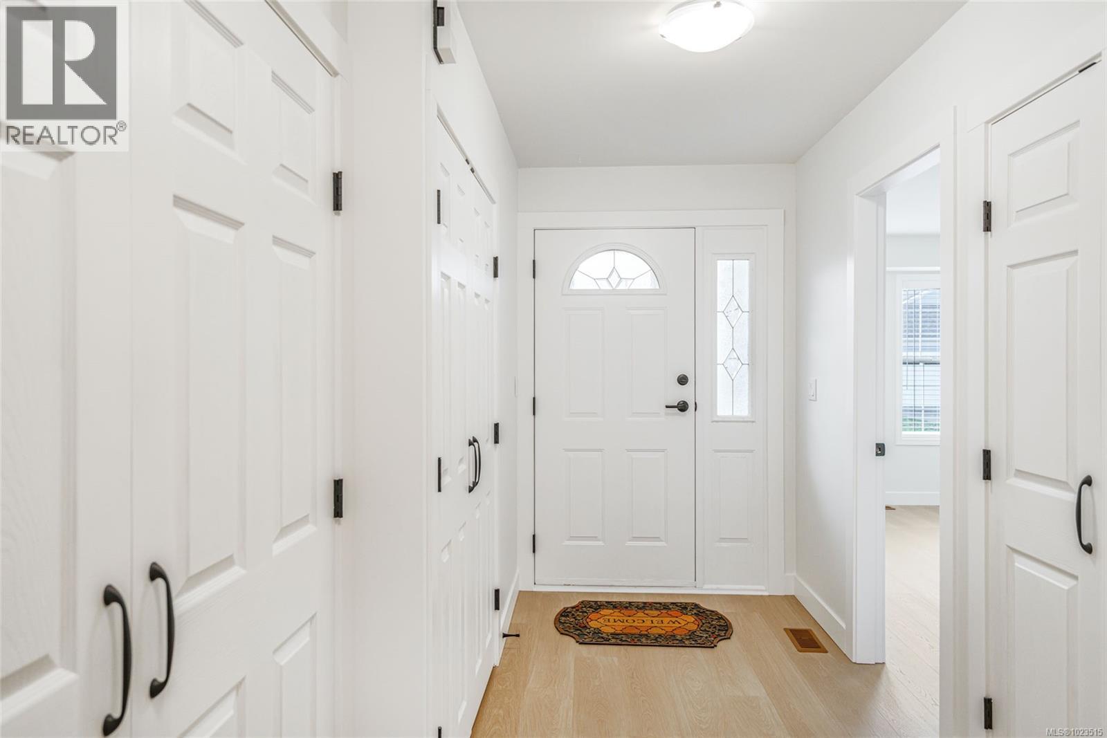 1293 Oceanside Dr, Qualicum Beach, British Columbia V9K 2K4 - Photo 3 - 1023515