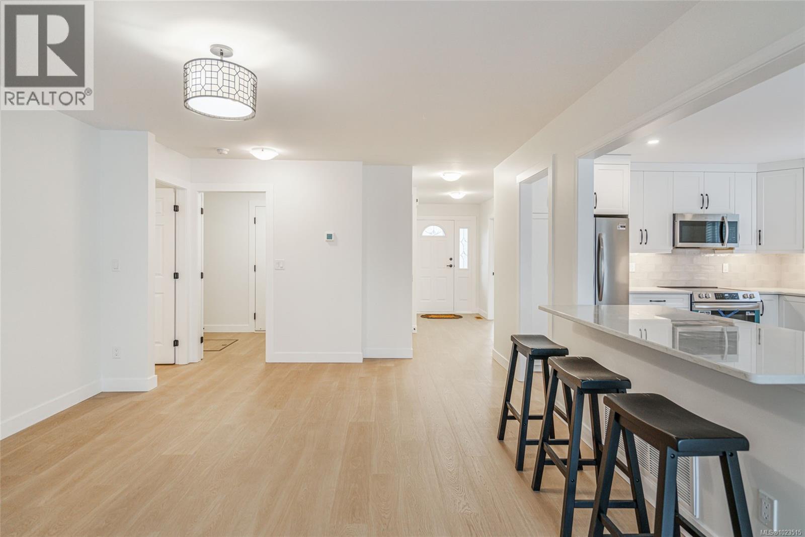 1293 Oceanside Dr, Qualicum Beach, British Columbia V9K 2K4 - Photo 7 - 1023515