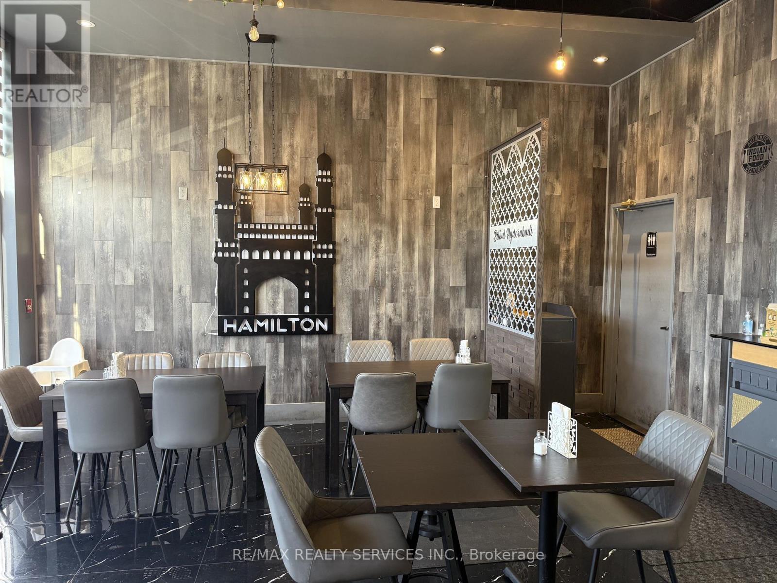 700 Queenston Road, Hamilton, Ontario  L8G 1A3 - Photo 6 - X12716356