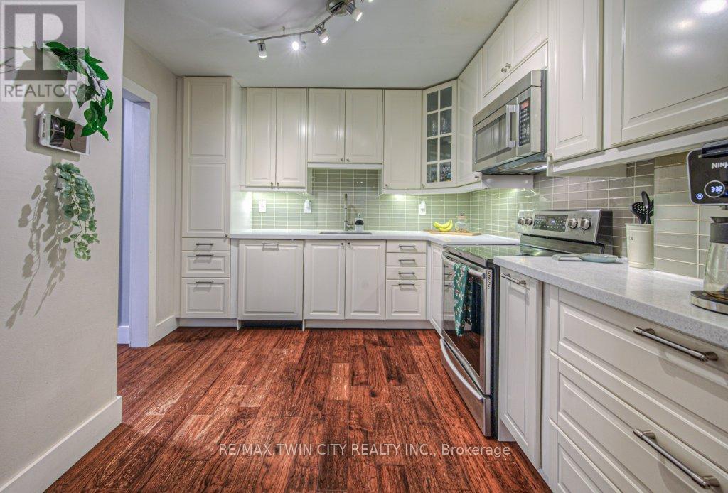 154 St Andrews Drive, Hamilton, Ontario  L8K 6C3 - Photo 16 - X12716422