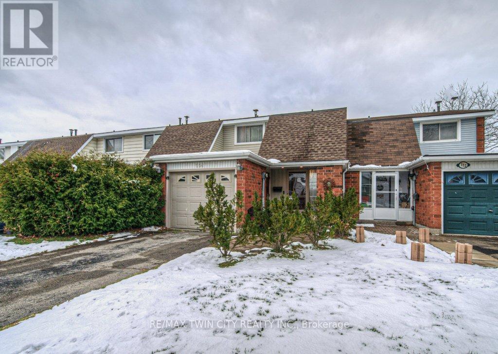 154 St Andrews Drive, Hamilton, Ontario  L8K 6C3 - Photo 2 - X12716422