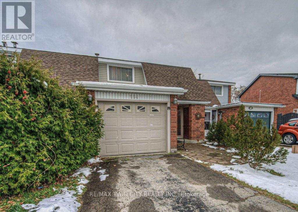154 St Andrews Drive, Hamilton, Ontario  L8K 6C3 - Photo 3 - X12716422