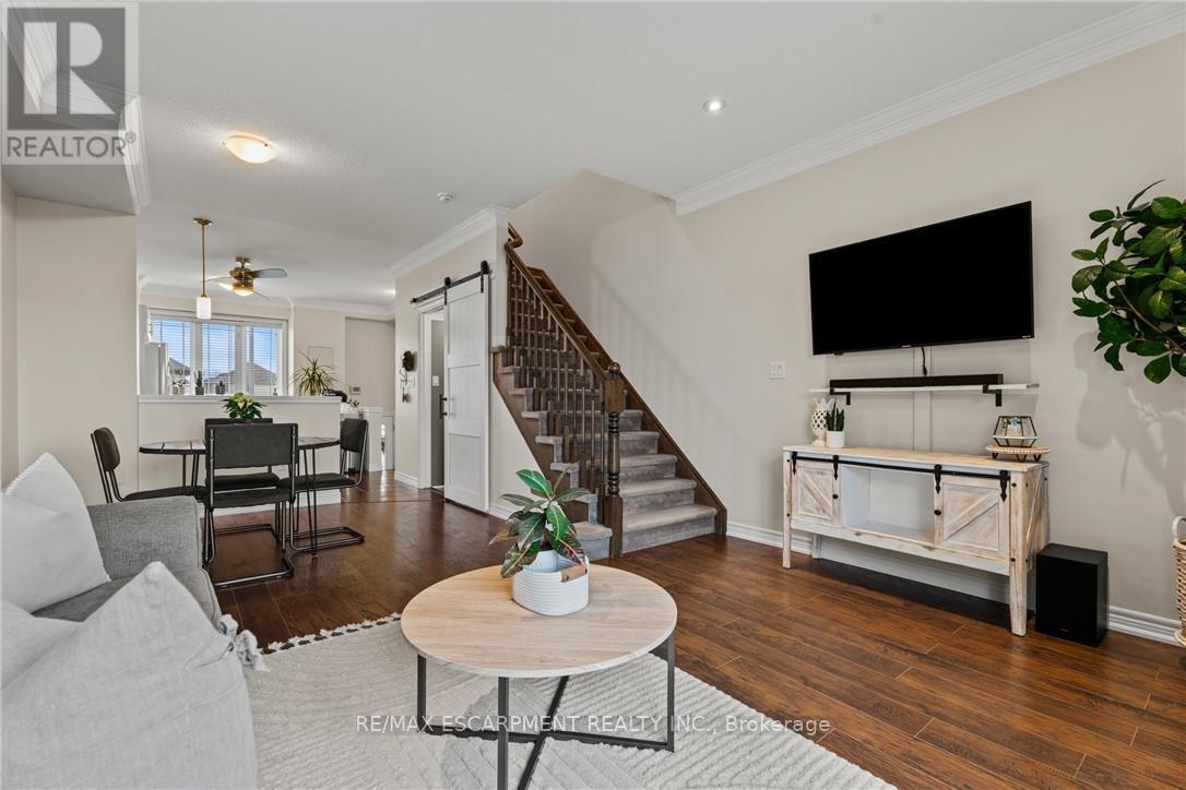 23 Edenrock Drive, Hamilton, Ontario  L8E 5G9 - Photo 8 - X12716502