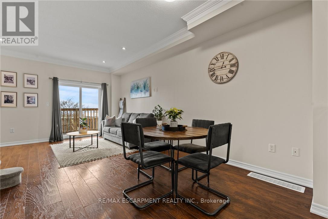 23 Edenrock Drive, Hamilton, Ontario  L8E 5G9 - Photo 9 - X12716502