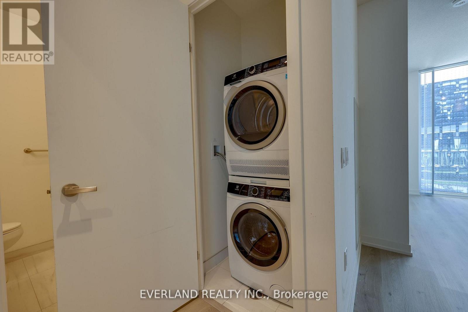 1108 - 138 Downes Street, Toronto, Ontario  M5E 0E4 - Photo 12 - C12710694