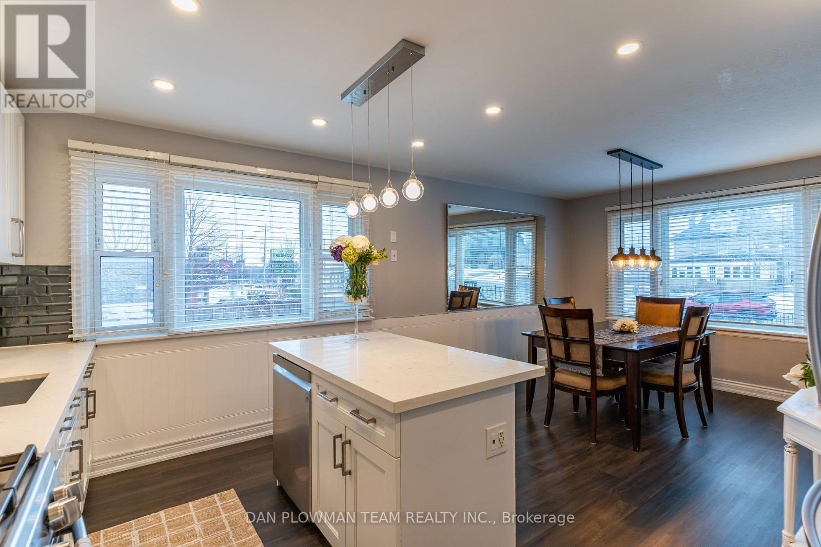 536 King Street E, Oshawa, Ontario  L1H 1G1 - Photo 11 - E12716372