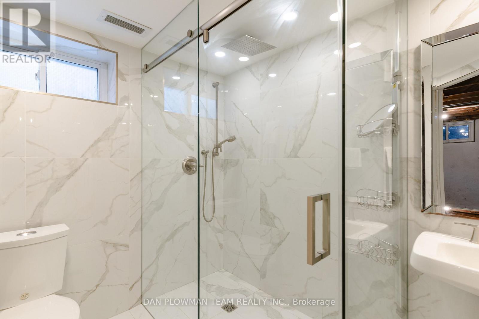 536 King Street E, Oshawa, Ontario  L1H 1G1 - Photo 38 - E12716372