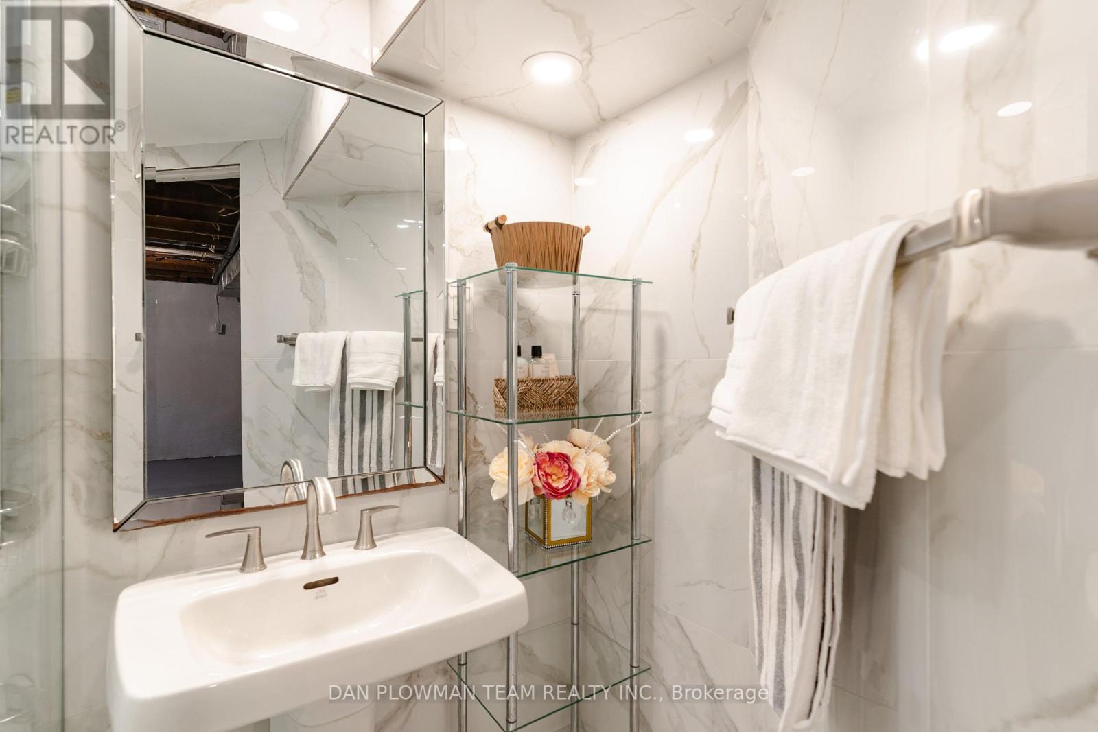 536 King Street E, Oshawa, Ontario  L1H 1G1 - Photo 39 - E12716372