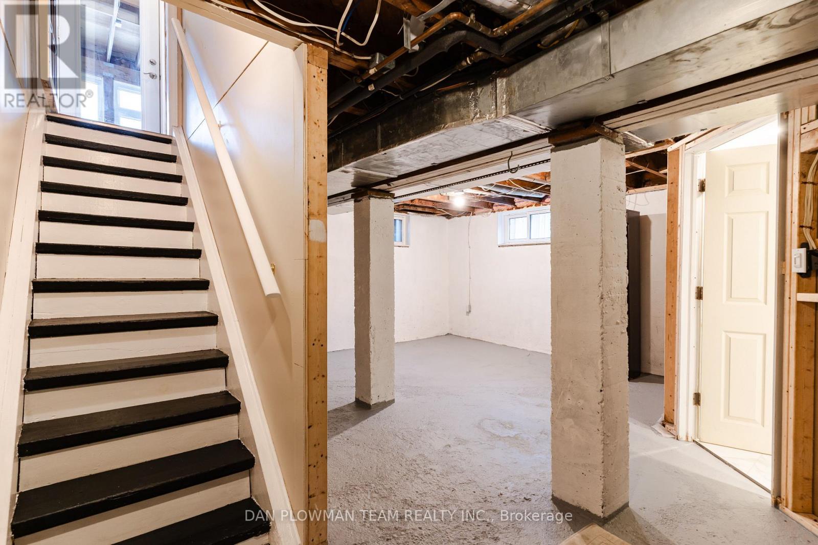 536 King Street E, Oshawa, Ontario  L1H 1G1 - Photo 35 - E12716372