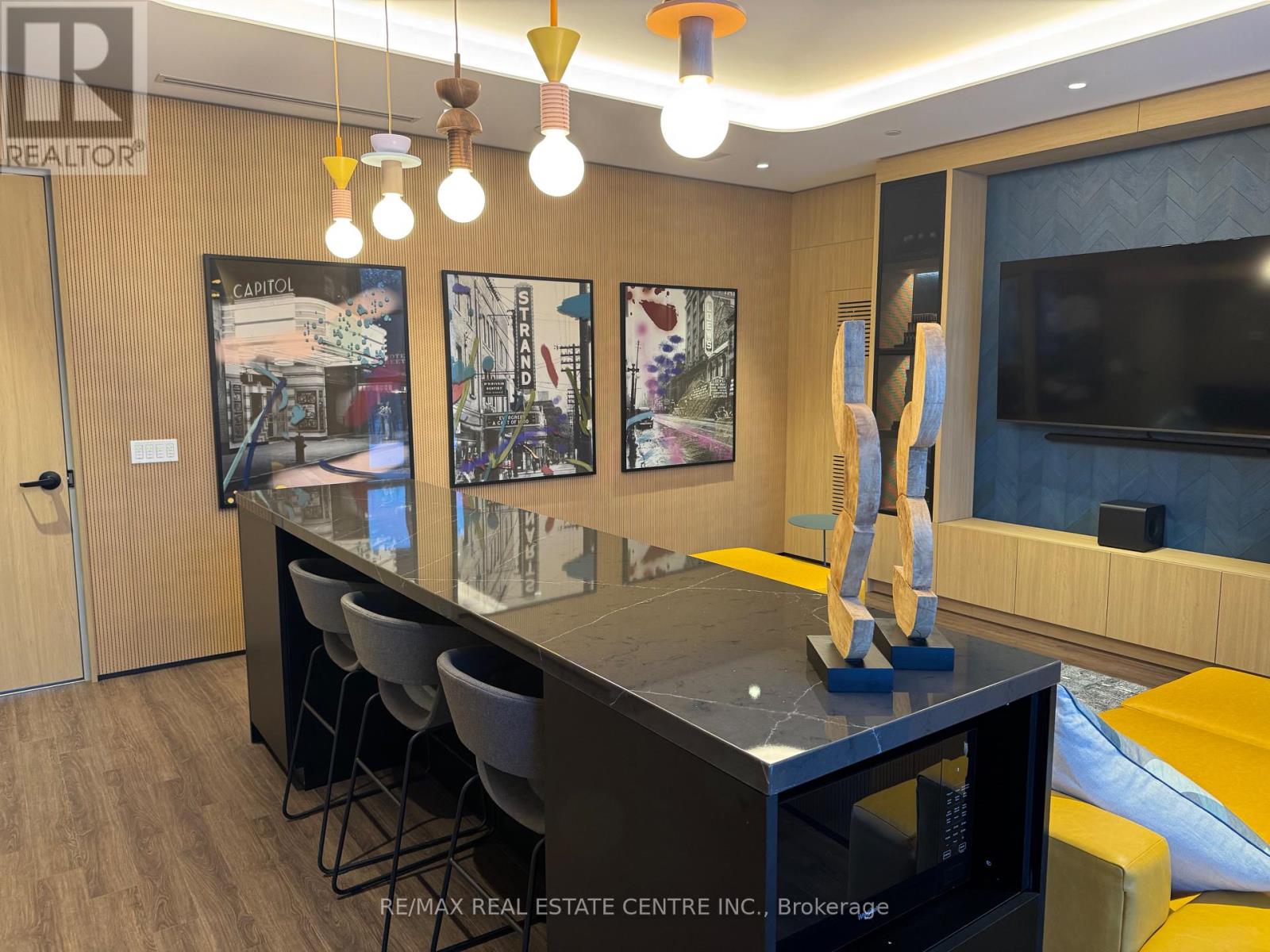 707 - 750 Whitlock Avenue, Milton, Ontario  L9E 2B5 - Photo 3 - W12716038