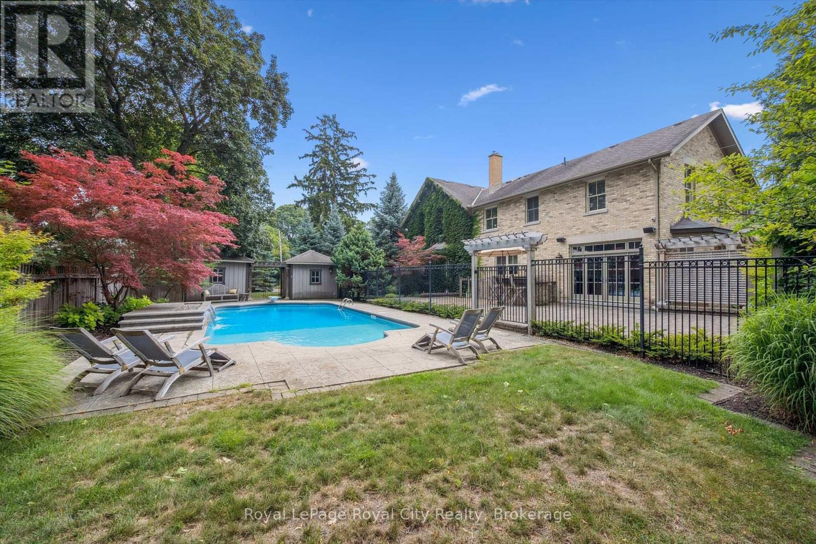 66 Grange Street, Guelph (St. George's), Ontario  N1E 2V2 - Photo 37 - X12716674