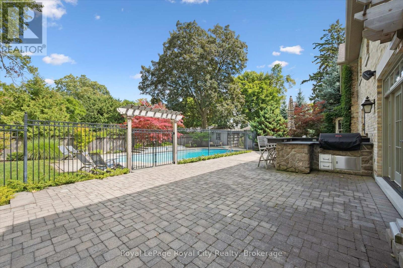 66 Grange Street, Guelph (St. George's), Ontario  N1E 2V2 - Photo 39 - X12716674