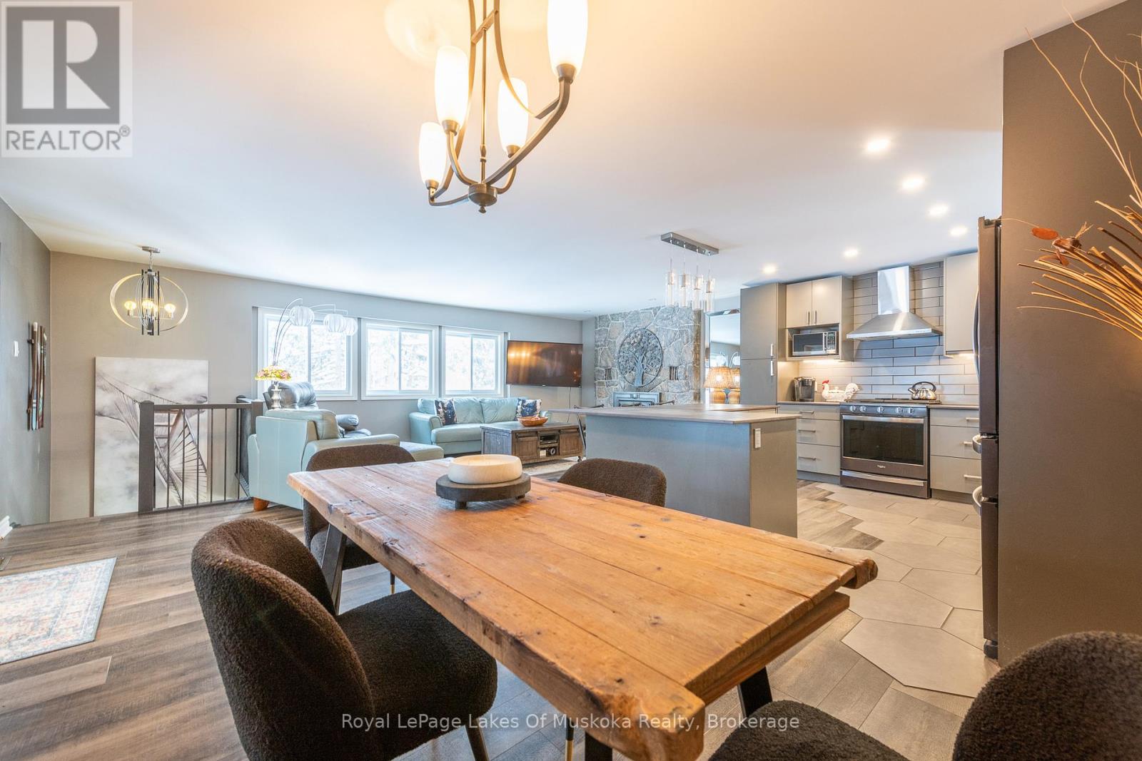 256 Woodland Drive, Huntsville (Chaffey), Ontario  P1H 1A6 - Photo 13 - X12716700