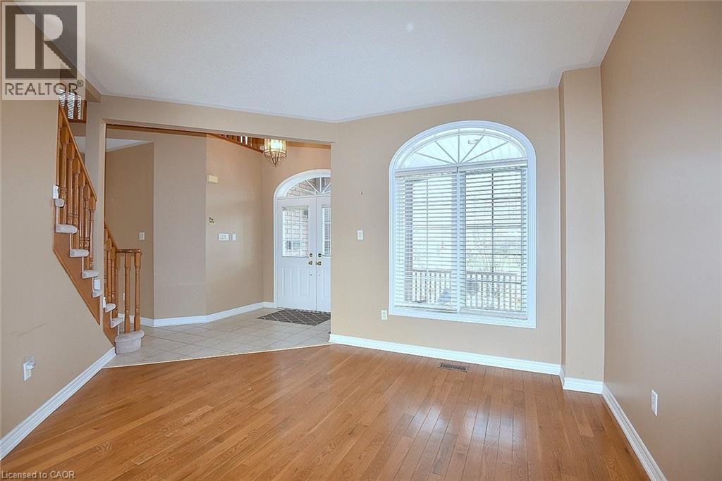 50 Winegarden Trail, Dundas, Ontario  L9H 7M2 - Photo 9 - 40799926