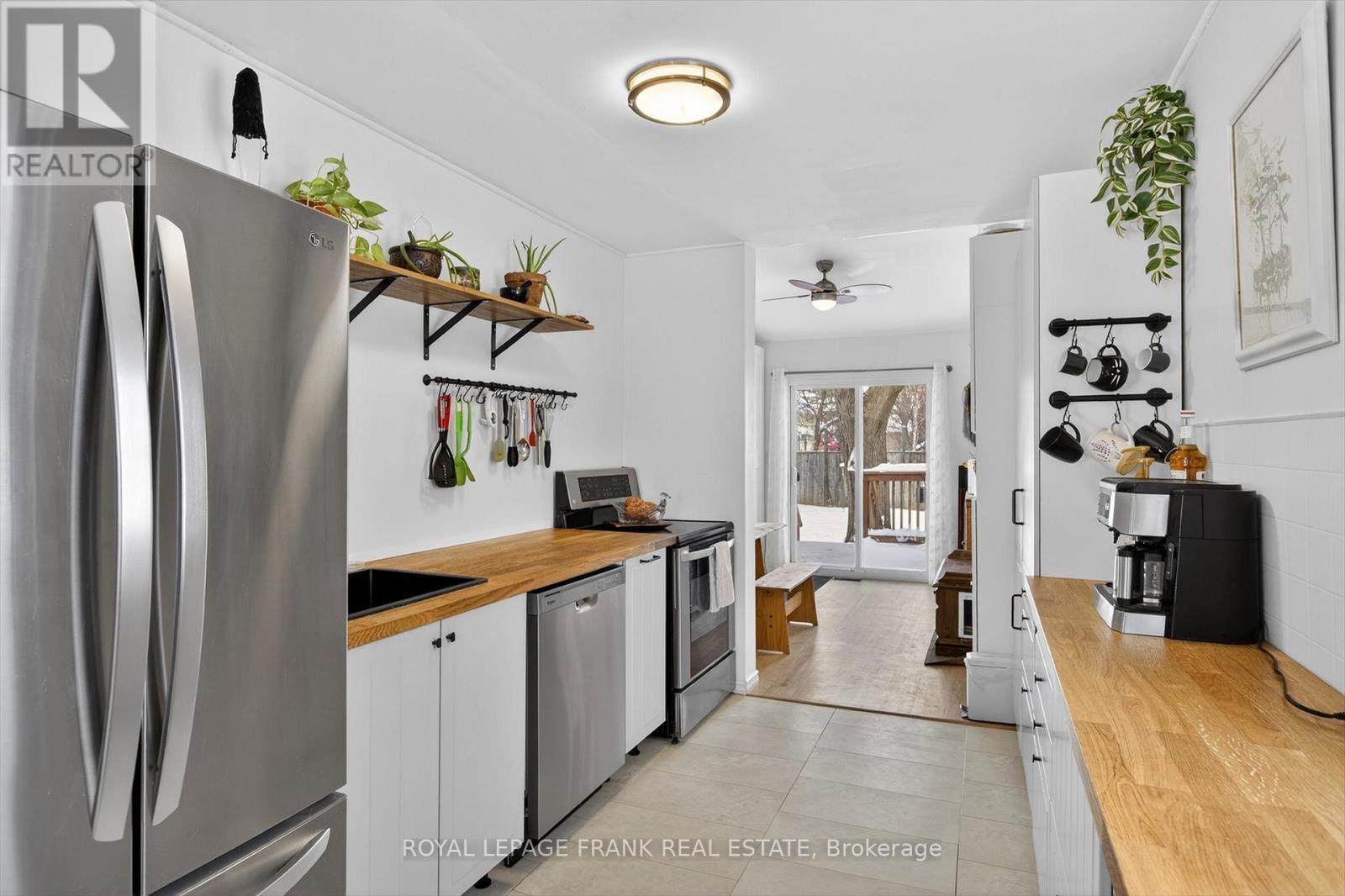 744 Brown Street, Peterborough, Ontario  K9J 4K8 - Photo 9 - X12716582