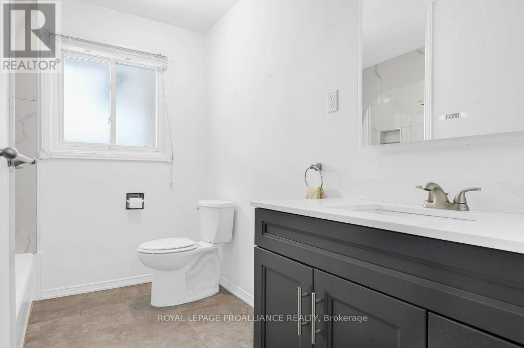 556 Rosebush Road, Quinte West, Ontario  K0K 2C0 - Photo 15 - X12716636