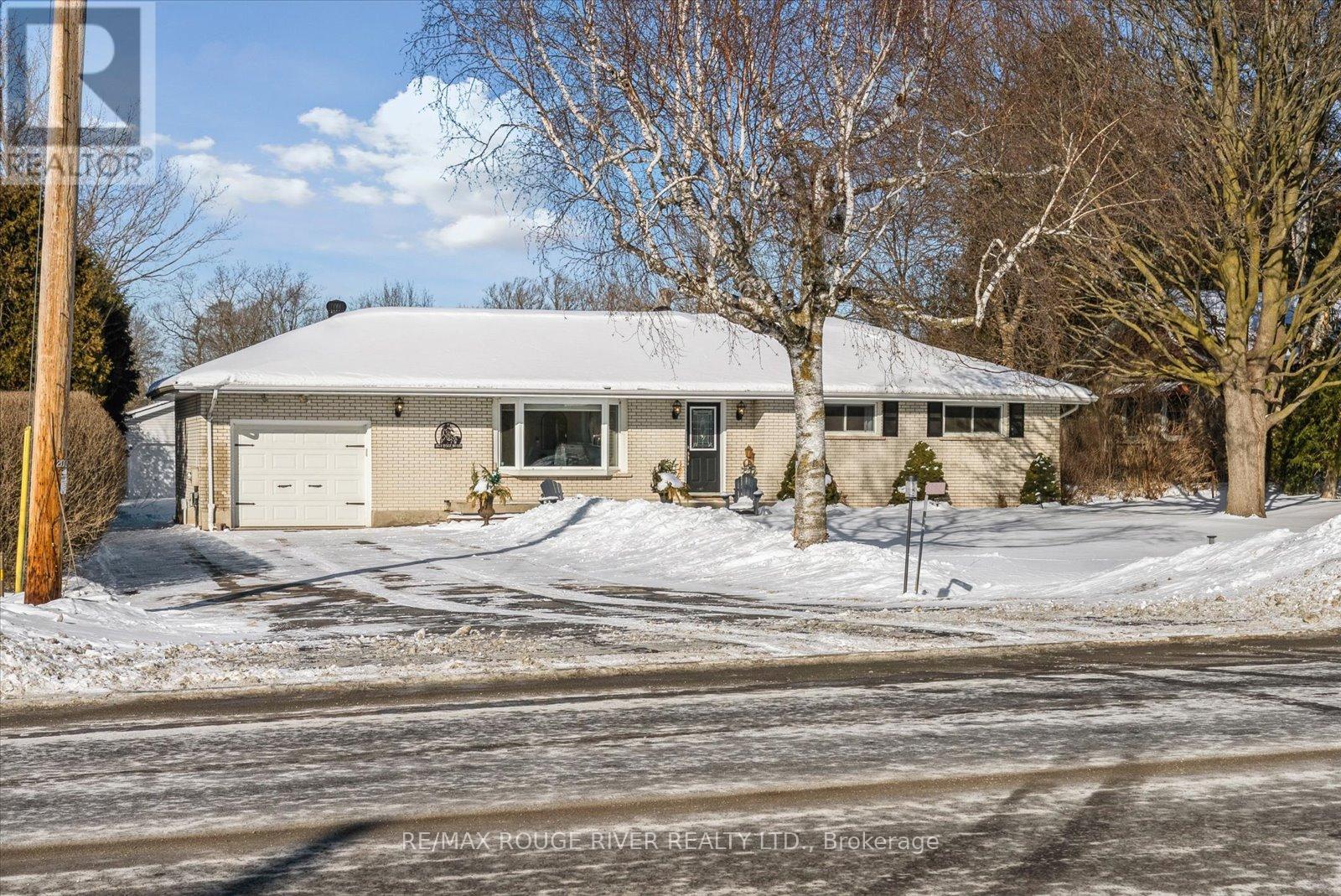 4674 Dale Road, Port Hope, Ontario  L1A 3V5 - Photo 3 - X12716692