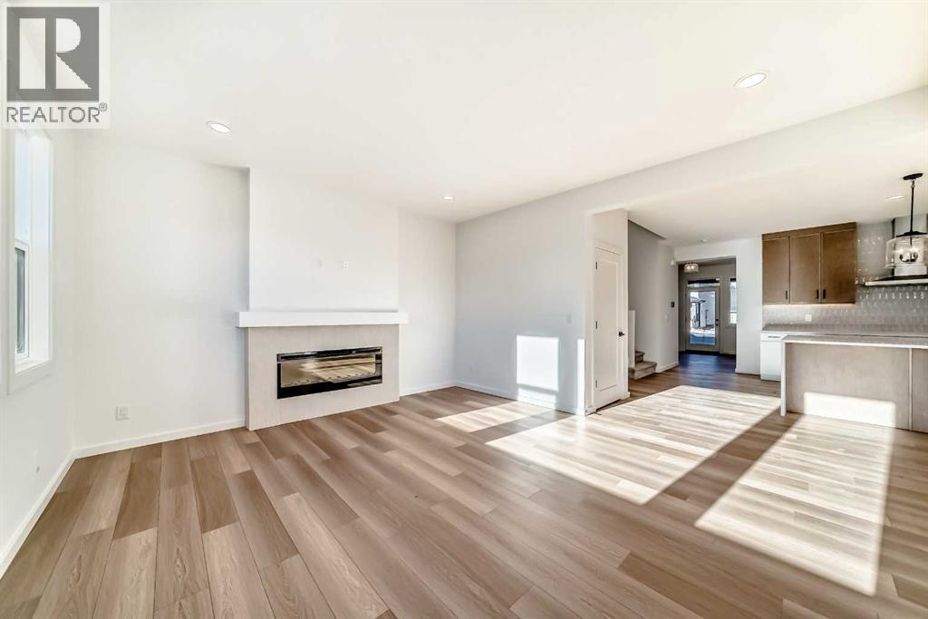 63 Creekside Path Sw, Calgary, Alberta  T2X 5V9 - Photo 15 - A2279480