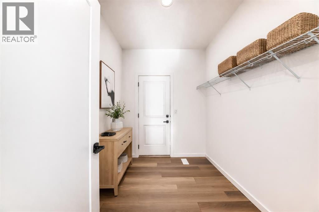 63 Creekside Path Sw, Calgary, Alberta  T2X 5V9 - Photo 18 - A2279480