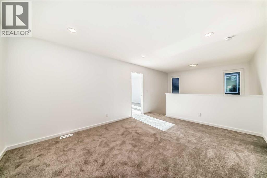 63 Creekside Path Sw, Calgary, Alberta  T2X 5V9 - Photo 33 - A2279480