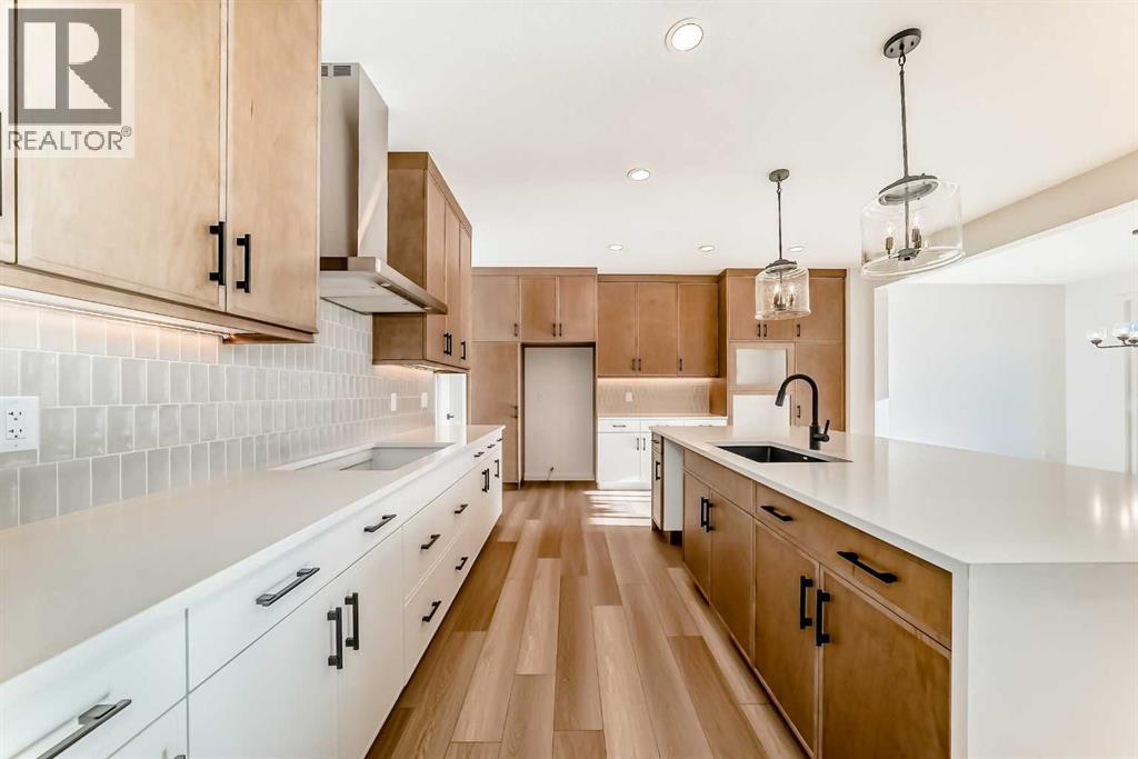 63 Creekside Path Sw, Calgary, Alberta  T2X 5V9 - Photo 7 - A2279480