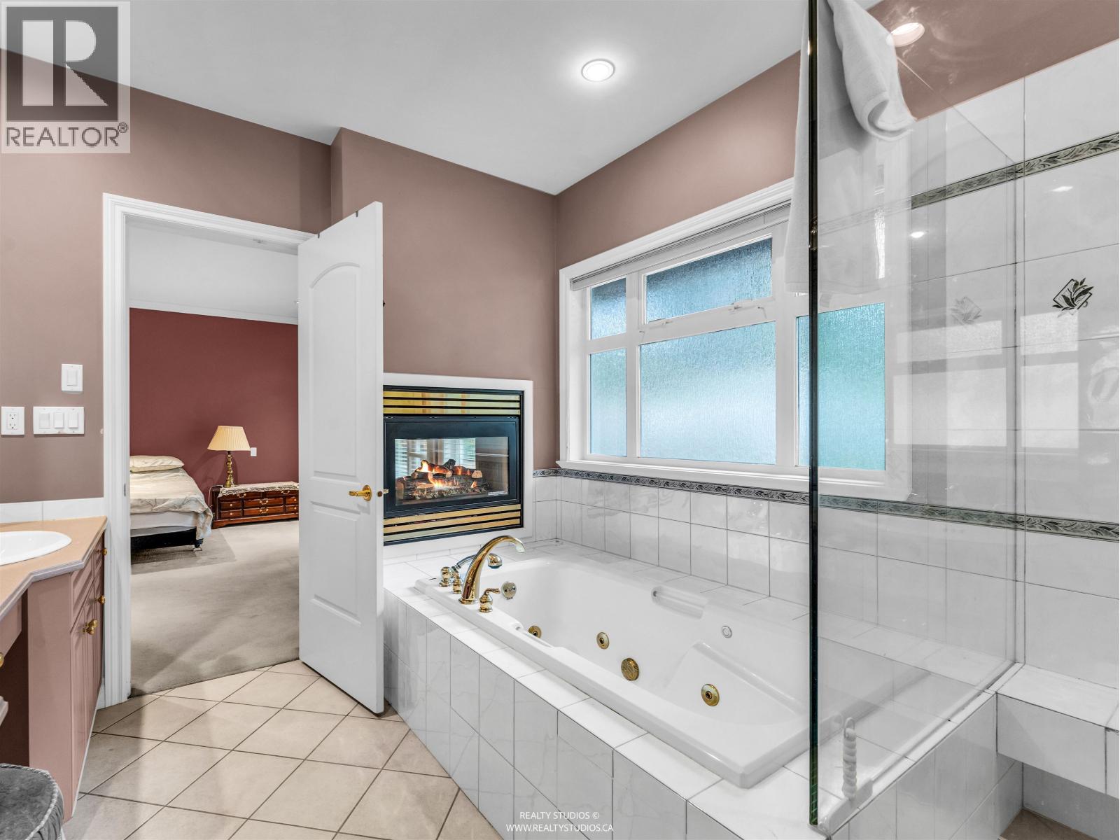 563 Esquimalt Avenue, West Vancouver, British Columbia V7T 1J3 - Photo 17 - R3081768